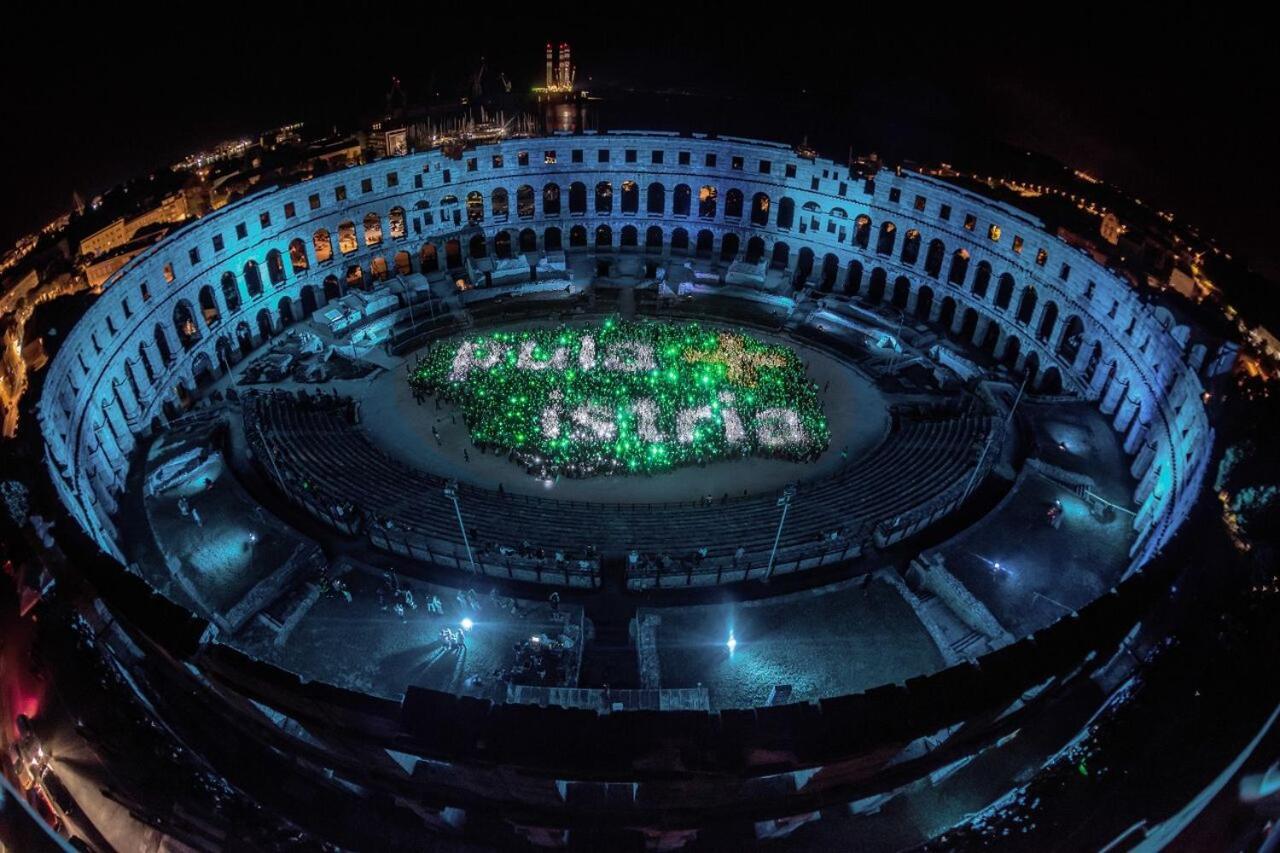 Apartament Colosseum View Pola Esterno foto